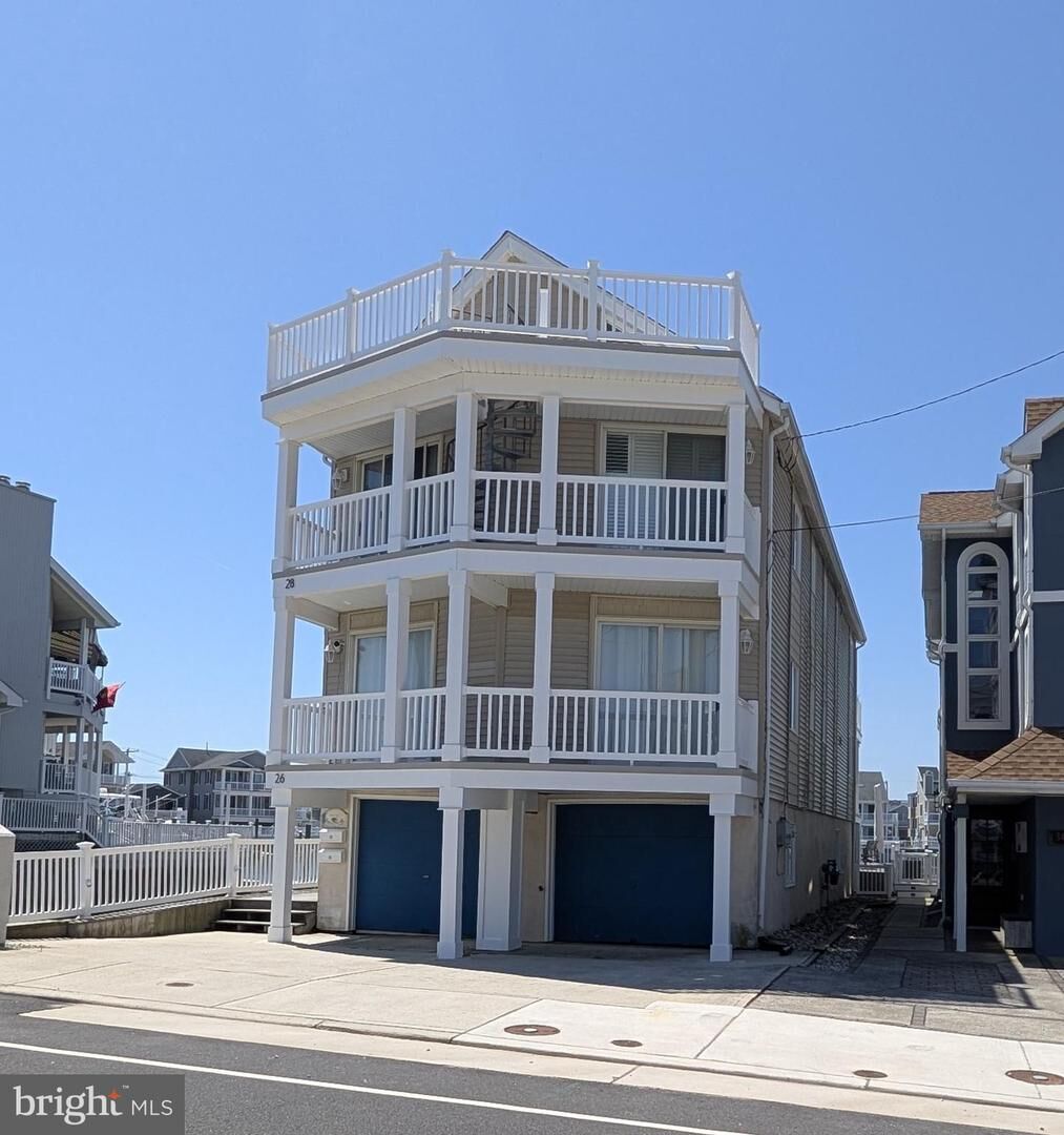 Property Photo:  26 17th Street W 1st Floor  NJ 08226 