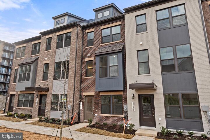 Property Photo:  6045 Soho Way  MD 20782 