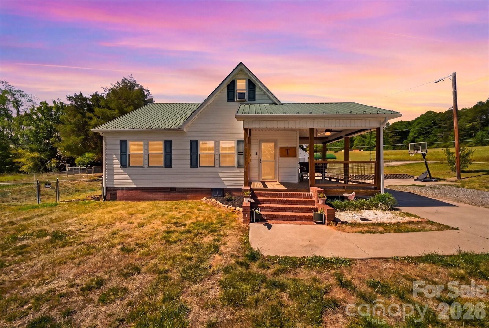 Property Photo:  4039 Hartland Road  NC 28645 
