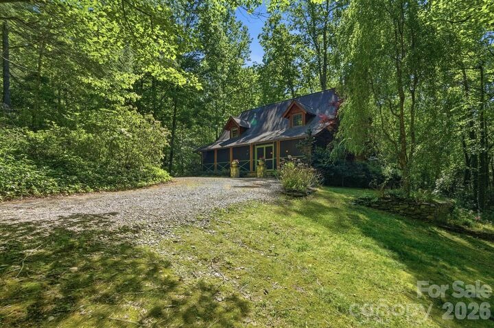 Property Photo: 16 Shadow Brook Drive NC 28731