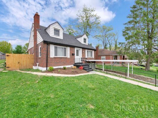 Property Photo: 3942 Standish Avenue OH 45213