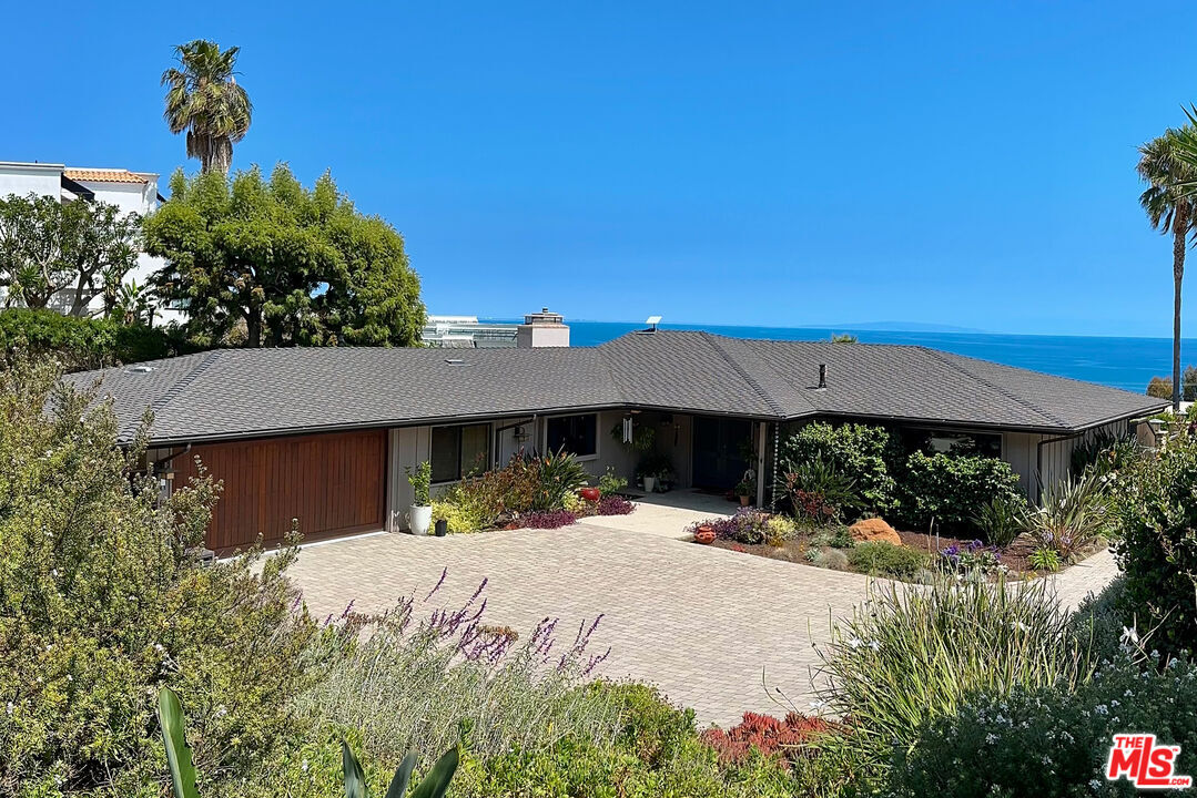Property Photo:  6306 Via Cataldo St  CA 90265 