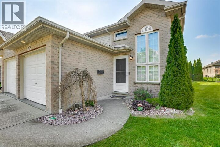 Property Photo:  36 Villa Court  ON N7L 5P5 