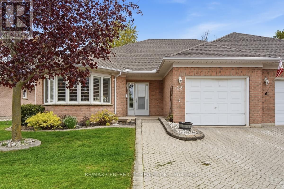 Property Photo:  22 Ilderbrook Circle  ON N0M 2A0 