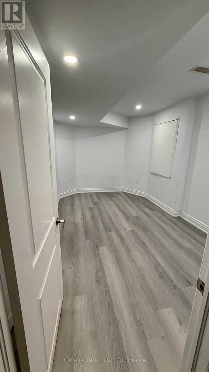 Property Photo:  24 McDonough Gardens Basement  ON L8B 1W8 