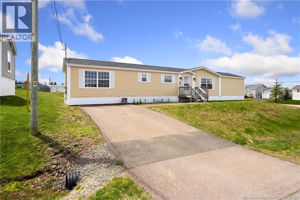 Property Photo:  4 Bridgeport Lane  NB E1B 0C7 