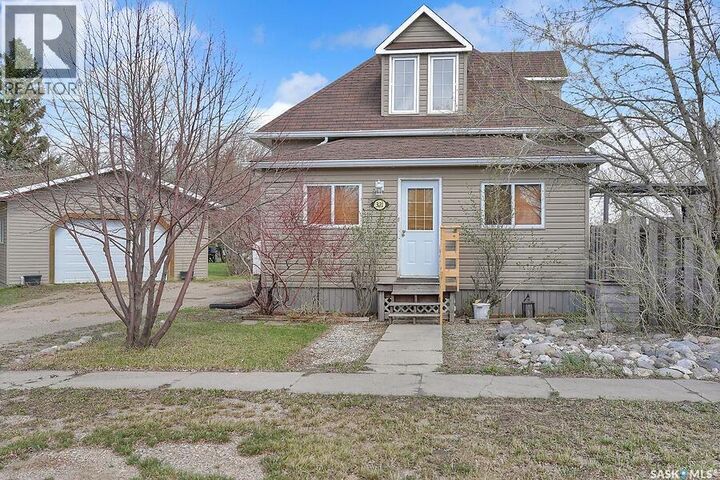 Property Photo:  321 Hiltz Drive  SK S0G 2R0 