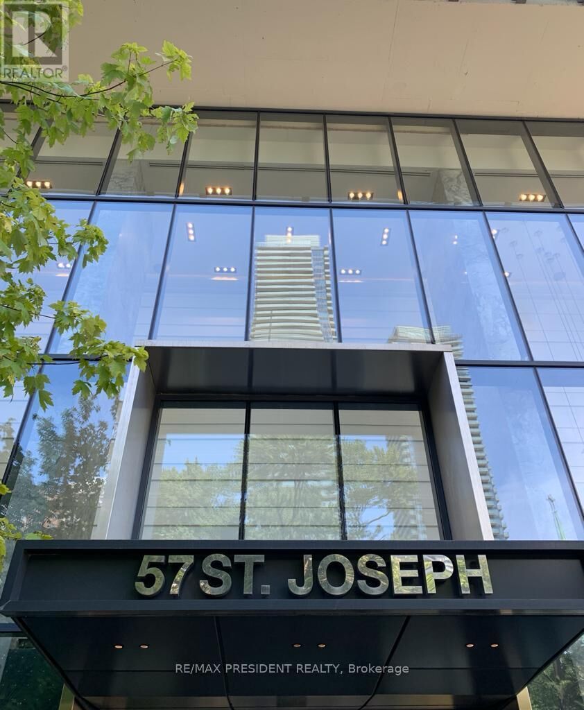 Property Photo:  57 St Joseph Street 913  ON M5S 0C5 