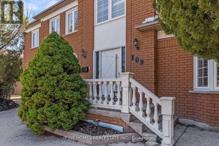Property Photo:  109 Angelina Avenue  ON L4L 8N9 