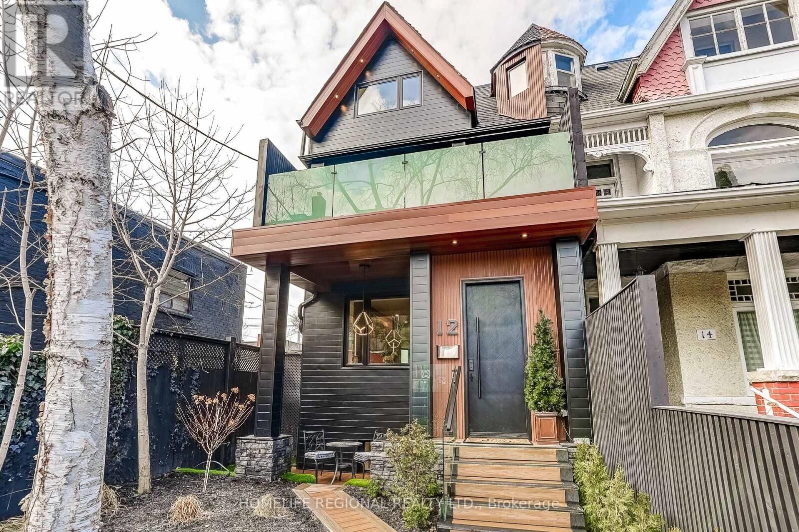 Property Photo: 12 Macdonell Avenue ON M6R 2A2