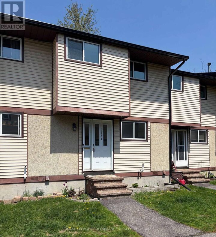 Property Photo: 1584 Feather Lane ON K1T 1V4