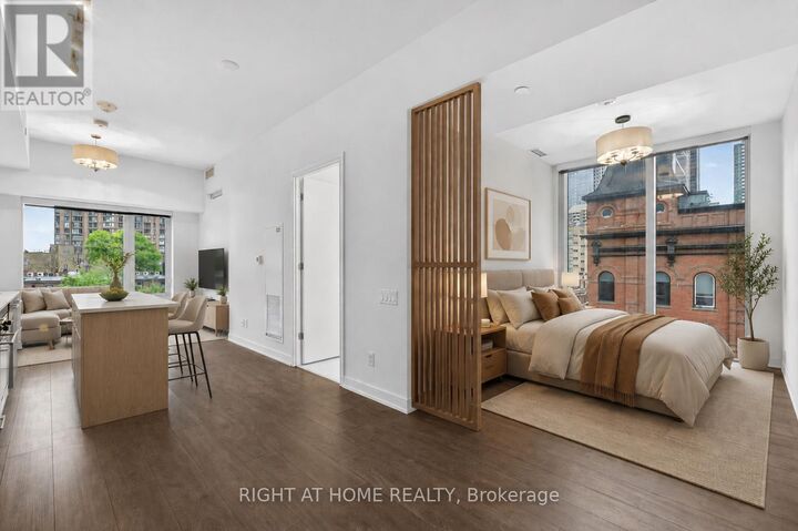 Property Photo:  3 Gloucester Street 512  ON M4Y 0C6 