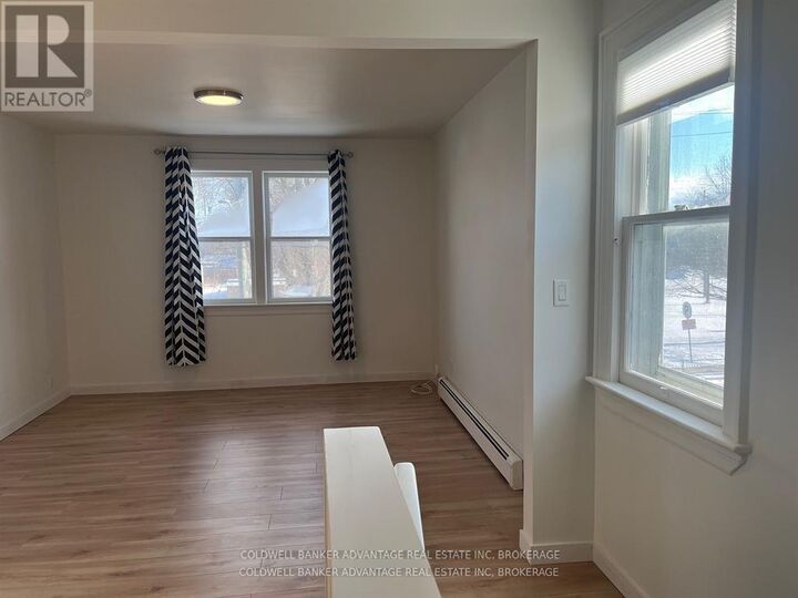 Property Photo:  832 King Street Upper  ON L3K 4J5 