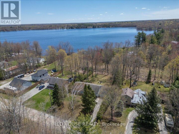 Property Photo: 32 McLeish Drive ON L0K 1W0