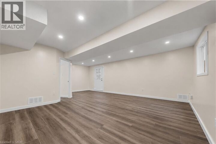 Property Photo:  716 Karlsfeld Road A  ON N2T 2W4 
