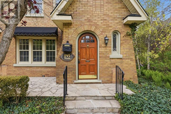 Property Photo:  26 Frank Place  ON N6C 1W2 