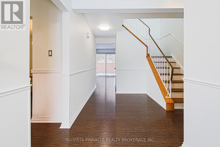 Property Photo:  770 Fanshawe Park Road 24  ON N5X 4M4 