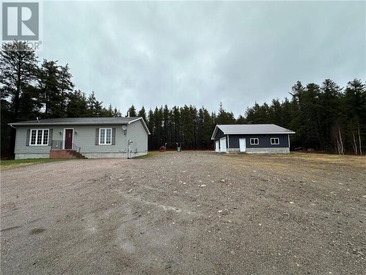 Property Photo: 98 Dufferin Street ON P0M 1J0