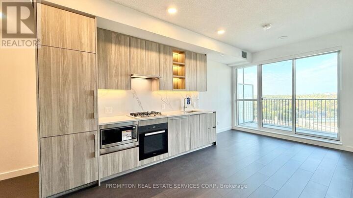 Property Photo:  18 Esther Shiner Boulevard 1008  ON M2K 0J7 