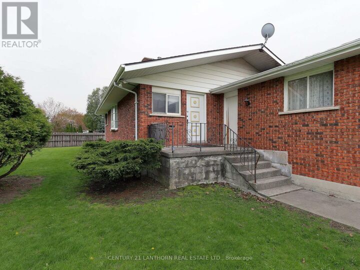 Property Photo:  37 Maple Drive  ON K8P 2P8 
