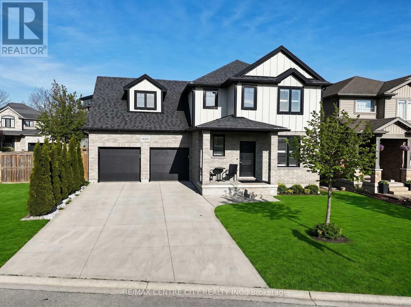 Property Photo:  1420 Howlett Circle  ON N5X 0K5 