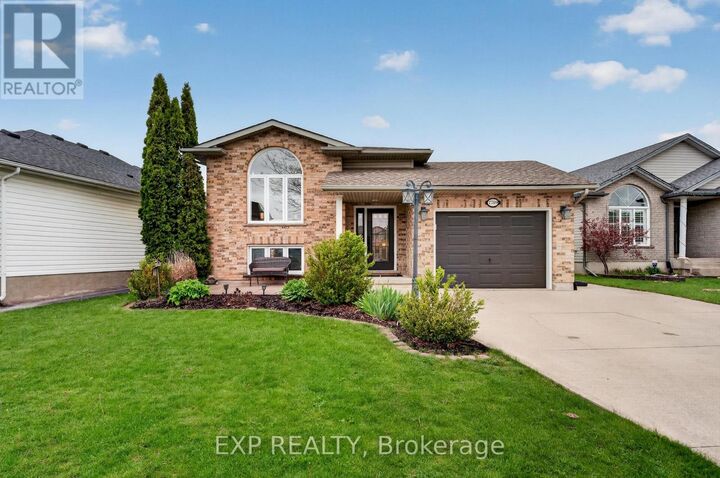 Property Photo:  7789 Ascot Circle  ON L2H 3H1 