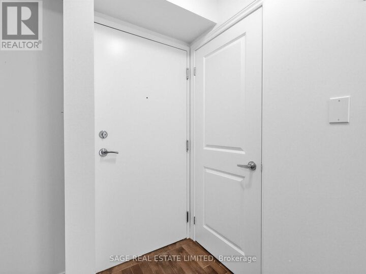 Property Photo:  308 Palmerston Avenue 315  ON M6J 3X9 