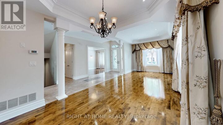 Property Photo:  3414 Joan Drive  ON L5B 1T5 