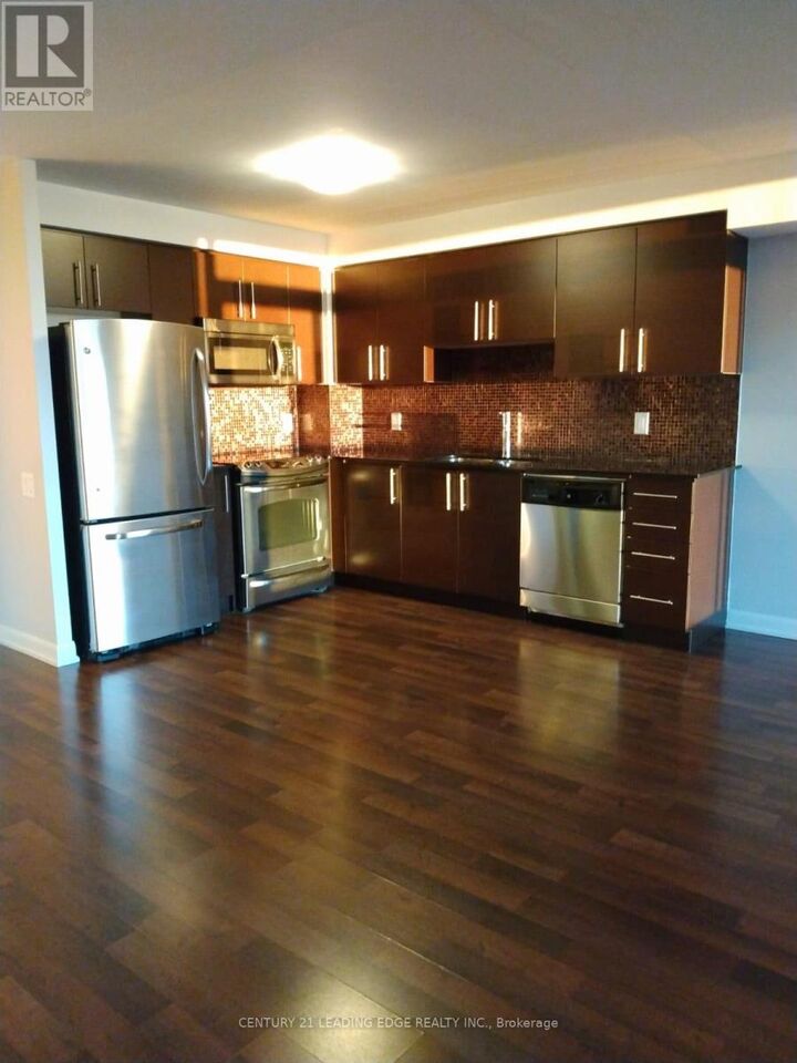 Property Photo:  17 Anndale Drive 2210  ON M2N 2W7 