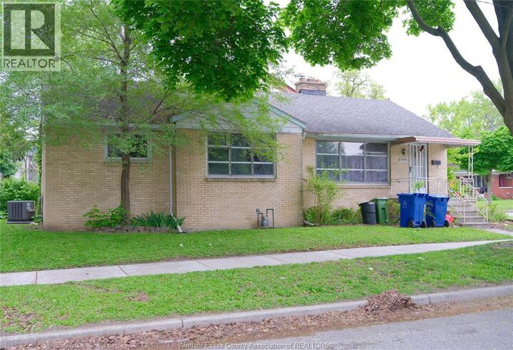 Property Photo:  3006 Alexander Avenue  ON N9C 1G5 