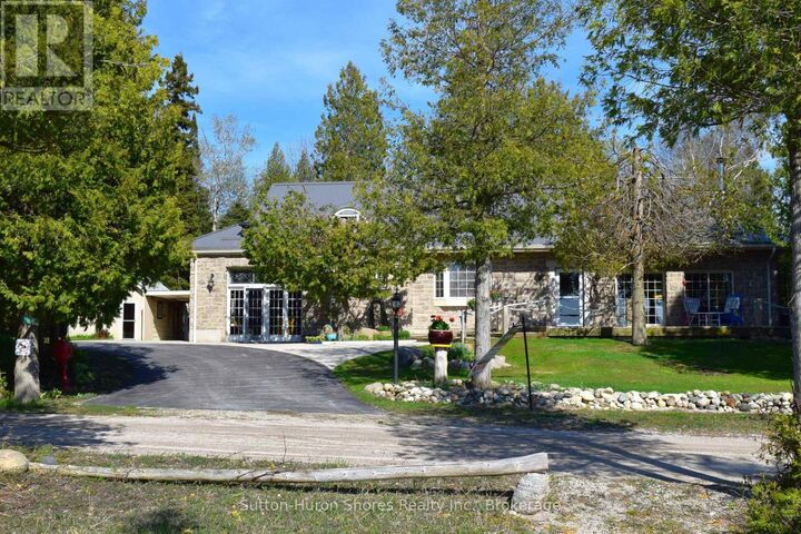 Property Photo: 484 Sunset Drive ON N0H 2C5