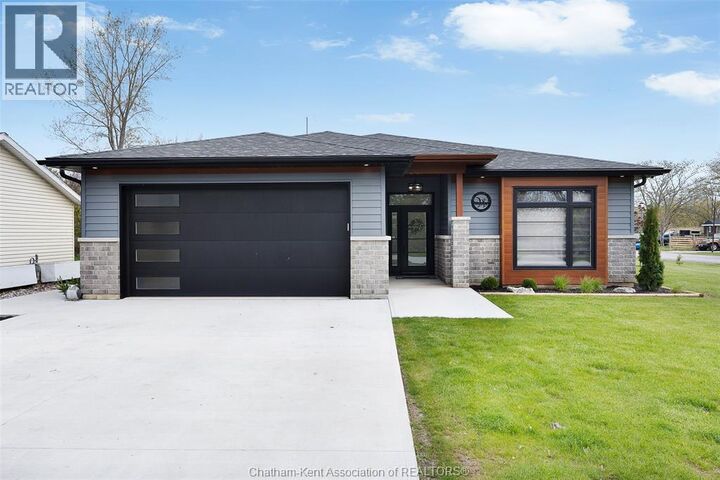 Property Photo:  61 Albert Street  ON N0P 1A0 