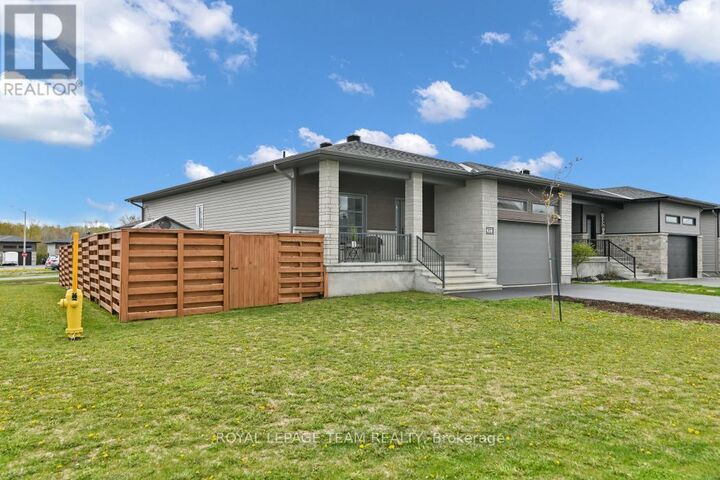 Property Photo:  203 Filion Street  ON K0A 1W0 