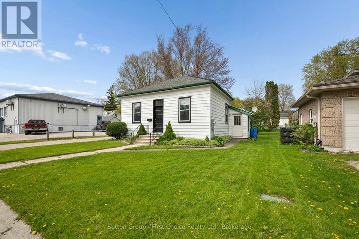 Property Photo:  115 Legion Street  ON N0K 1N0 