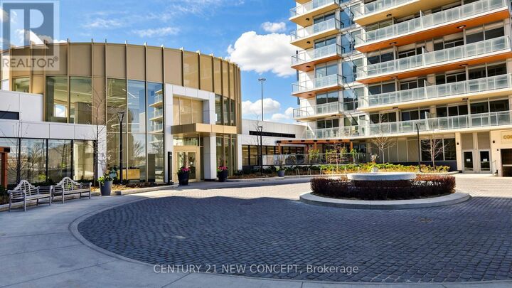 Property Photo: 25 McMahon Drive 206 ON M2K 0J1