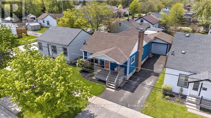 Property Photo: 211 Grantham Avenue ON L2M 4Z1