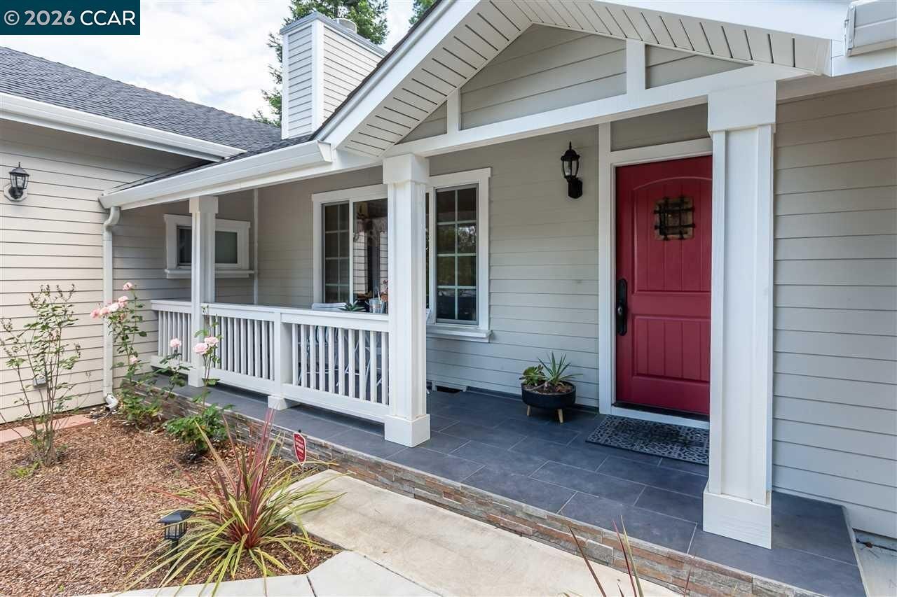 Property Photo:  2860 Buena Vista Ave  CA 94597 