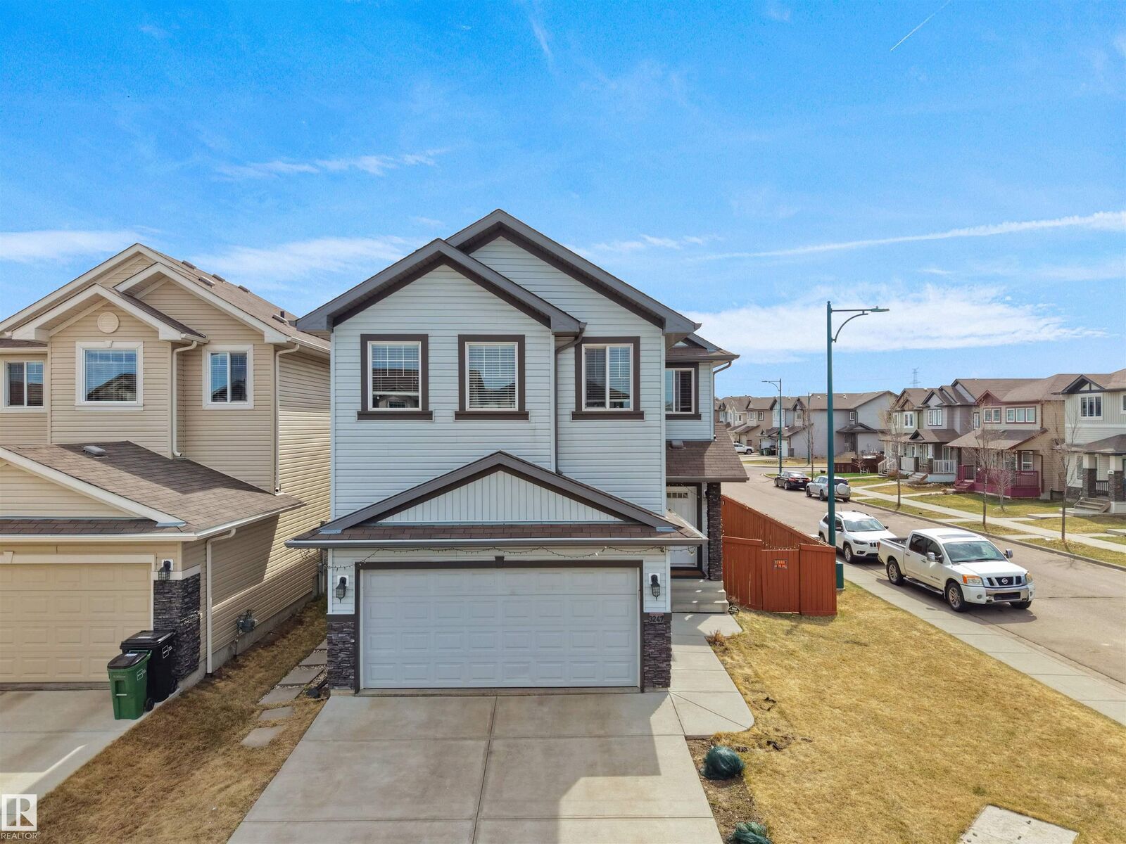 Property Photo:  3247 15 Avenue NW  AB T6T 0V1 