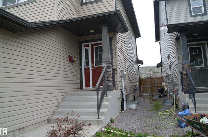 Property Photo:  1412 152 NW  AB T5Y 0Y7 