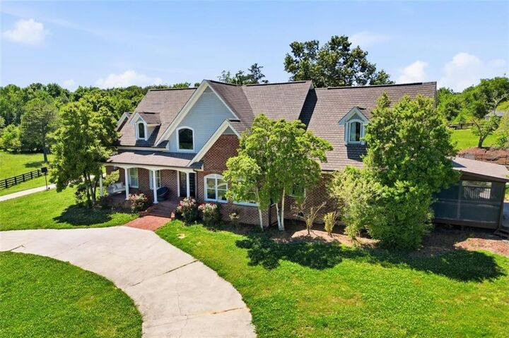 Property Photo:  111 Brown Loop Spur NW  GA 30121 