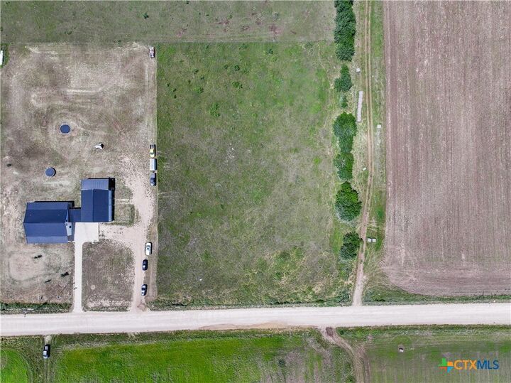 Property Photo:  1432 Dos Hermanas Road  TX 76571 