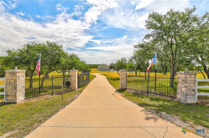 Property Photo: 1950 County Road 245 TX 78633