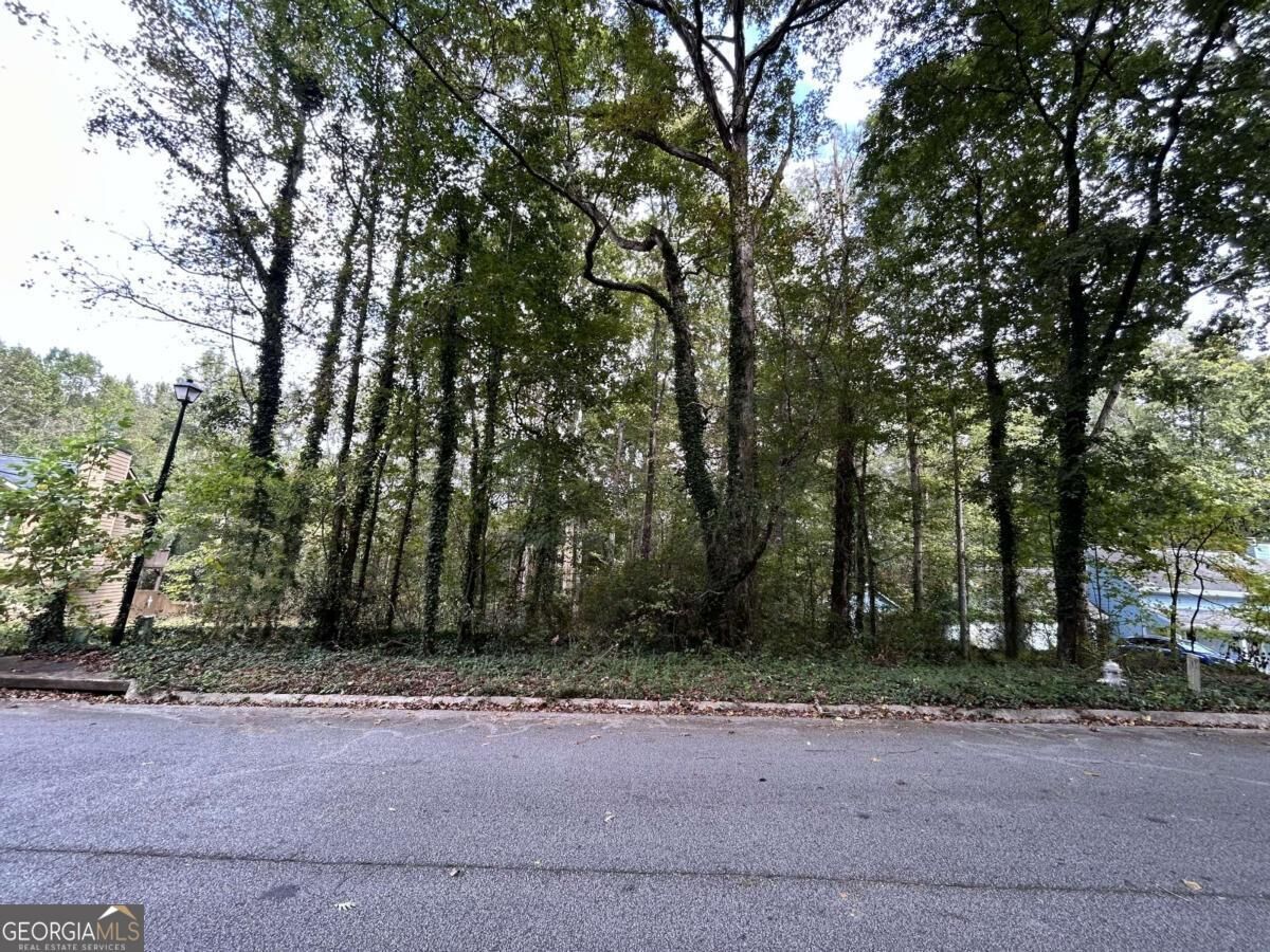 Property Photo:  3291 Chesterfield Court  GA 30039 