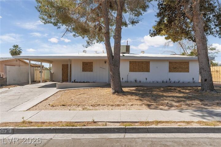 Property Photo:  3505 Navajo Way  NV 89108 