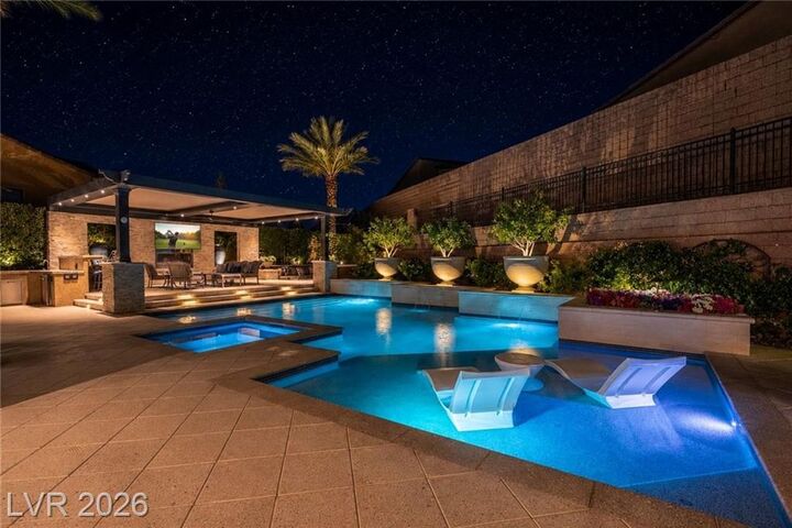 Property Photo:  13 Durini Court  NV 89011 