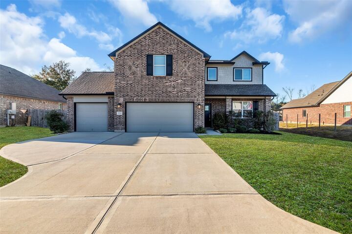 Property Photo:  12341 N Chestnut Hills Drive  TX 77303 