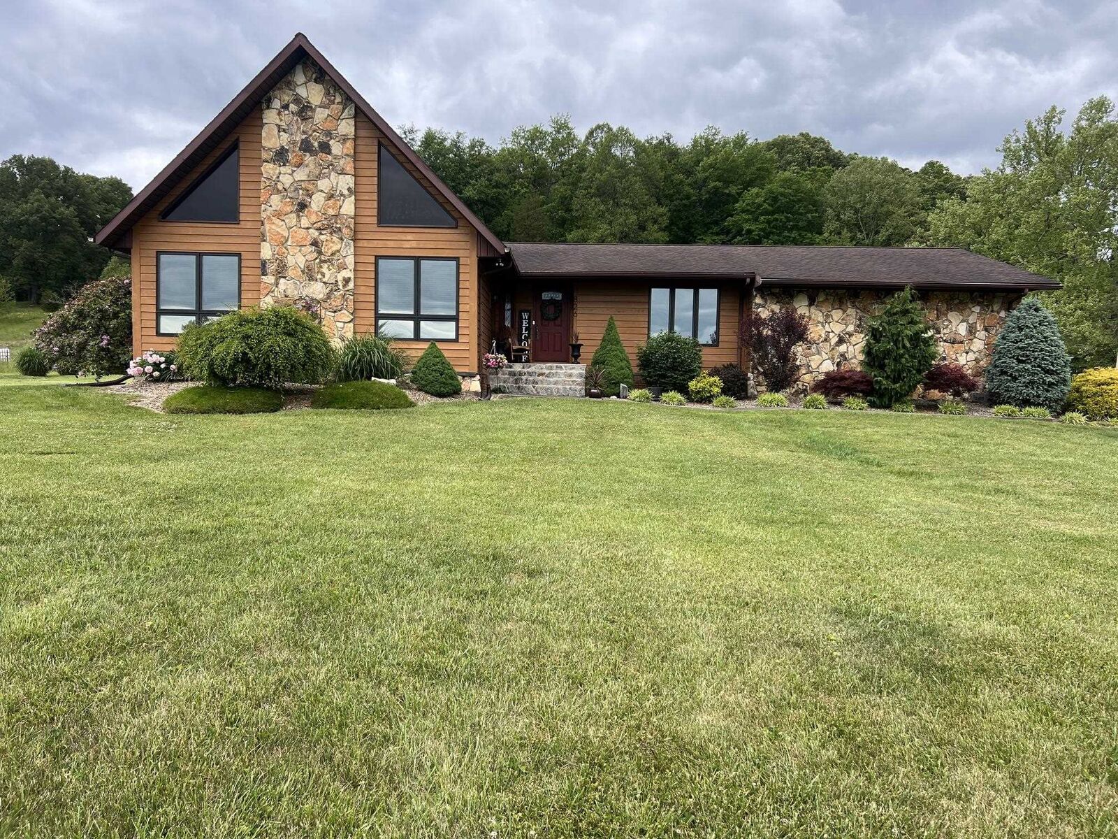 Property Photo:  826 Yates Crossing  WV 25541 