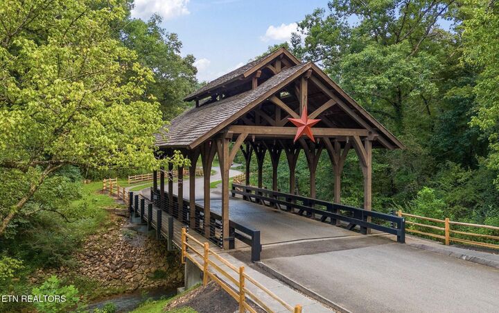 Property Photo:  2215 Covered Bridge Blvd  TN 37932 