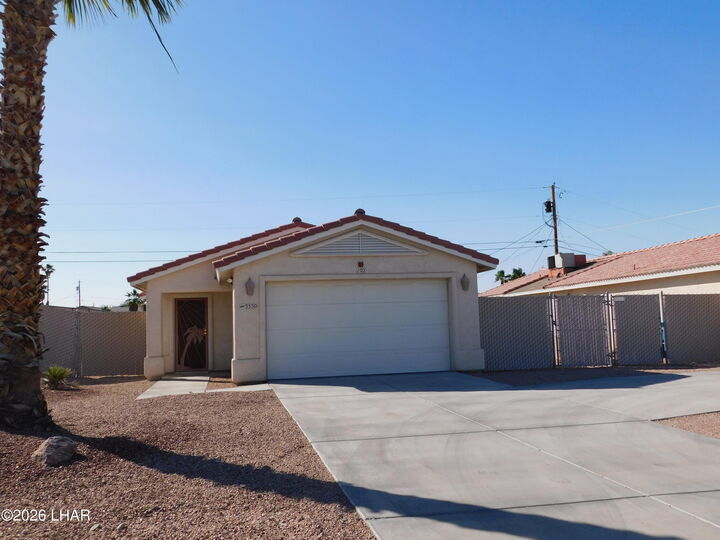 Property Photo:  3330 Tomahawk Dr  AZ 86406 