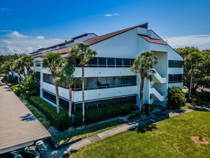 Property Photo: 2581 Countryside Blvd 304 FL 33761